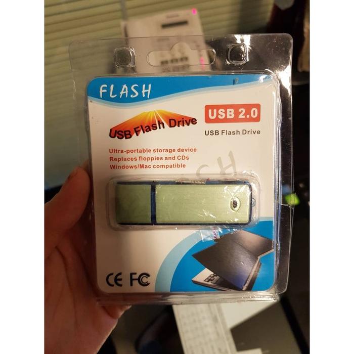 Gambar Perekam Suara Mini Tersembunyi Digital Jernih Alat Sadap Suara 32GB - Model USB 7 jam dari jayasoris undefined Tokopedia