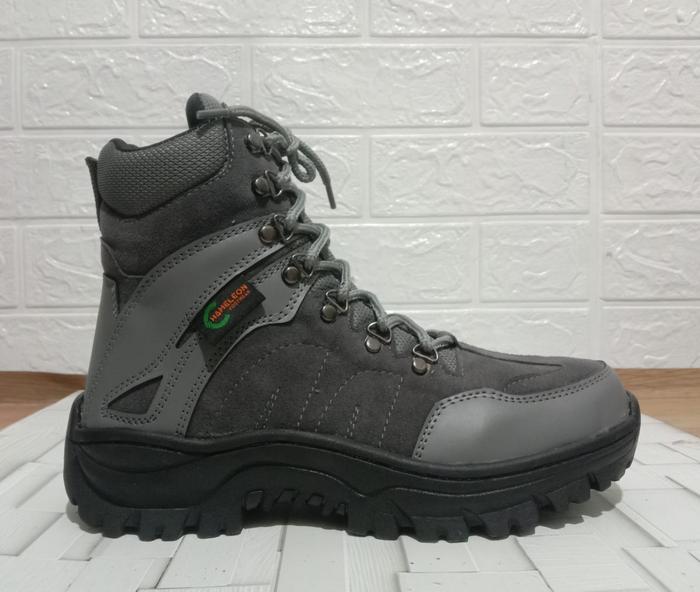 Gambar Sepatu Safety Boots Gunung Hiking Adventure Ujung Besi Outdoor Indoor - ABU, 37 dari Masagi footwear undefined Tokopedia