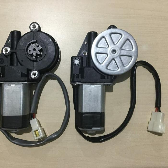 Gambar Motor Power Window Panther Kapsul Gigi 7 Lubang Baut 3 - TENGAH KIRI dari Atlas Motor undefined Tokopedia