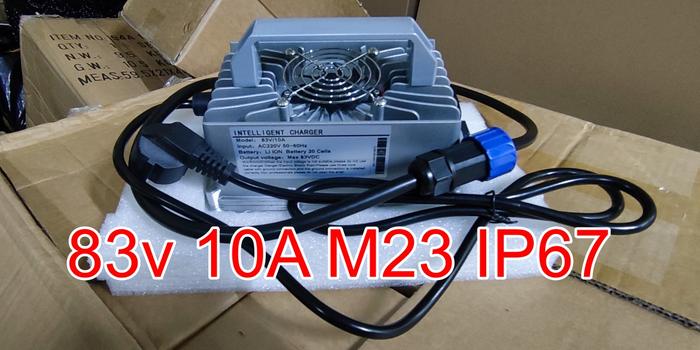 Gambar Charger Baterai Lithium Ion 72v 12A IP67 - Gesits-IP67-10A dari hokiedokieshop undefined Tokopedia