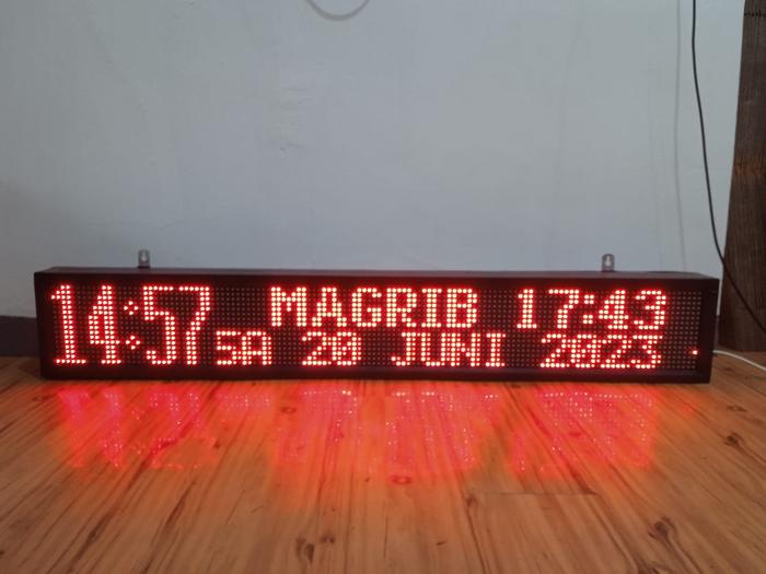 Gambar Jam Masjid Running Text Jadwal Sholat P10 Warna Merah dan Hijau Ukuran 104 cm x 24 cm - Merah dari Toko Jam Digital Masjid LED undefined Tokopedia