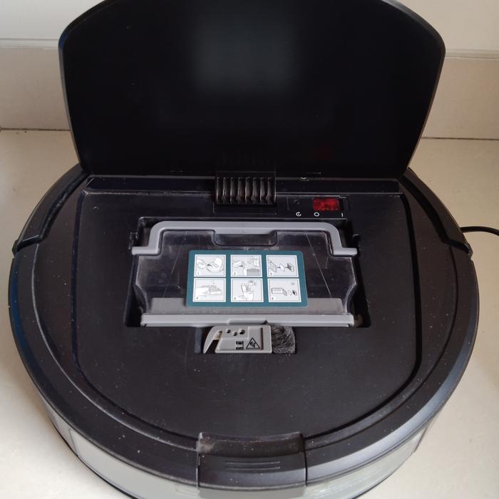 Gambar Ecovacs Deebot OZMO 600 Robot Vacuum Cleaner Sapu Pel Lantai Otomatis dari Fun n Joy undefined Tokopedia