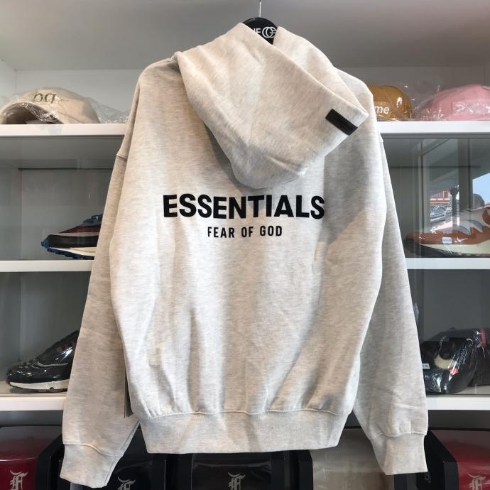 Gambar Fear Of God Essentials Back Logo Hoodie 100% Original - LIGHT OATMEAL, XXS dari Andrimarco007 undefined Tokopedia