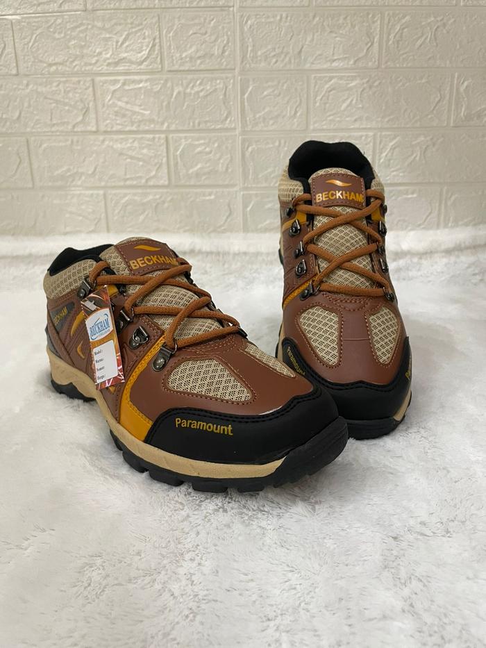 Gambar Sepatu gunung hiking / sepatu paramount pendek sepatu pria olahraga - hk01, 39 dari Lapakdagang mjk undefined Tokopedia