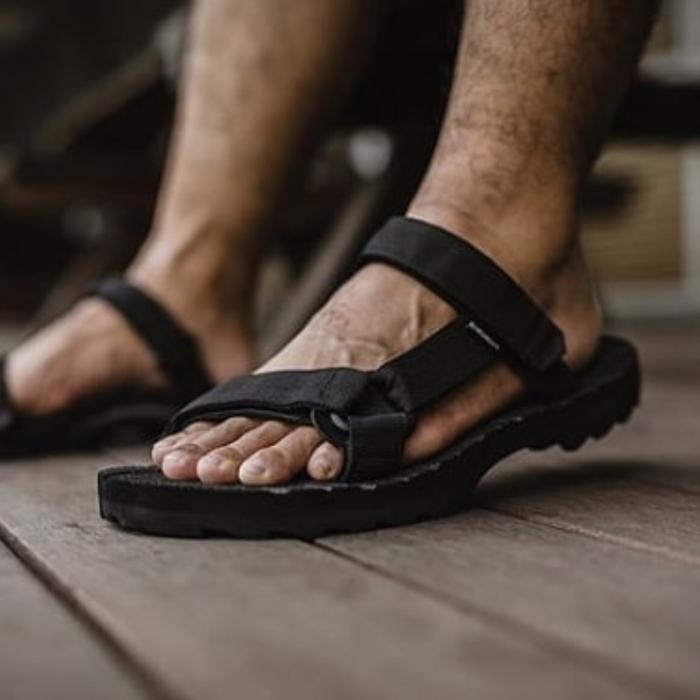 Gambar Sendal Gunung Eiger Ugimba Slip On Sandal Palang - Original - 38 dari TD SPEEDSHOP undefined Tokopedia