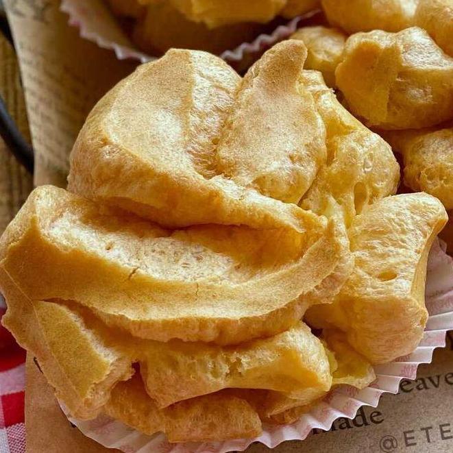 Gambar Kue Sus Soes Choux Durian Makanan Basah Hampers Lebaran Isi 10 Pcs - 1 pcs dari Davlin Soes undefined Tokopedia
