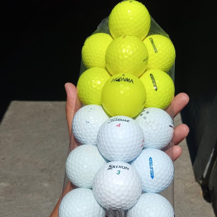 Gambar Bola golf second WARNA DAN PUTIH Grade B (isi 20pcs) dari BolagolfsecondSurabaya undefined Tokopedia
