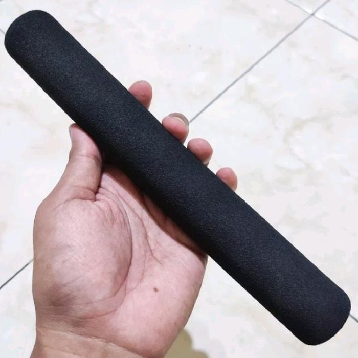Gambar busa spon grip alat gym fitness setang sepeda panjang 25cm hitam polos dari Kartinistore22 undefined Tokopedia