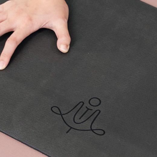 Gambar theminimalistyogi | solid ally pad/small mat 5mm - stone grey dari theminimalistyogi undefined 5 Tokopedia