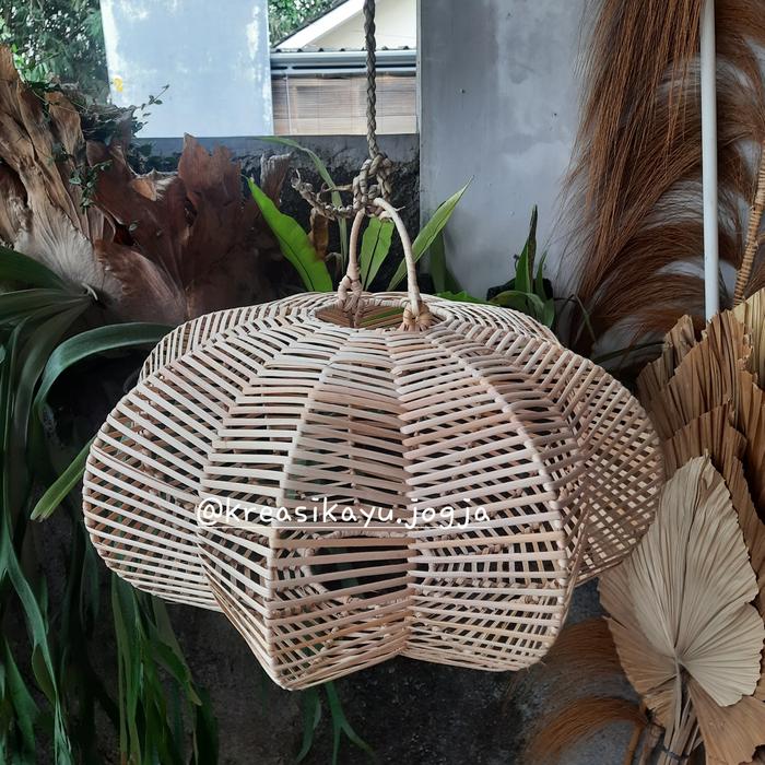 Gambar Kap Lampu Gantung Anyaman Rotan/Lamp Cover Rattan - Bunga dari kreasikayu undefined Tokopedia