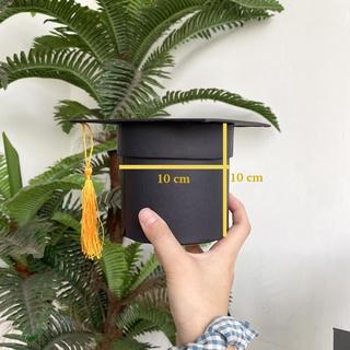 Gambar Bloom Box Topi Wisuda / Graduation Kotak Bunga Bulat - Box 10x10 dari FLOPY - Floristsupply undefined Tokopedia