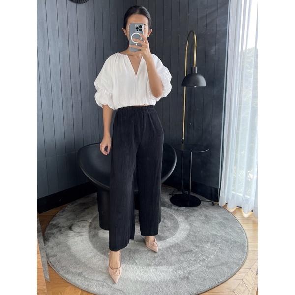 Gambar Kulot Plisket /Celana Kulot Plisket Lidi / Pleated Pants /09(varian 1) - Hitam dari happy seller shopping undefined Tokopedia