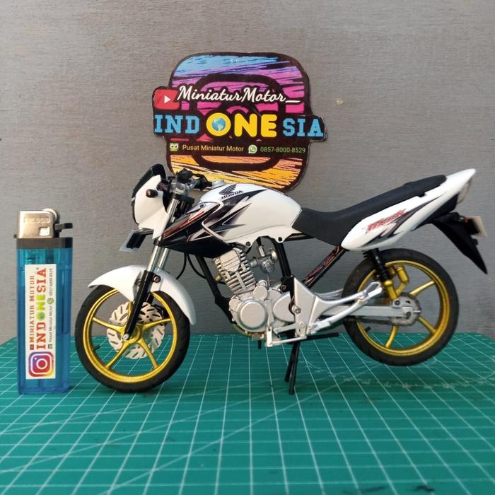 Gambar diecast miniatur motor honda tiger herex 1:12 handmade - NON acrylic dari Miniatur Motor Indonesia undefined Tokopedia