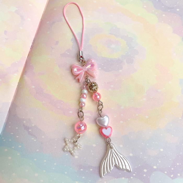Gambar Gantungan hp estetik pink series / Phone strap beads / Tali hp estetik - Candy 2, Pengait/kew kew dari Kilau_Acc undefined Tokopedia