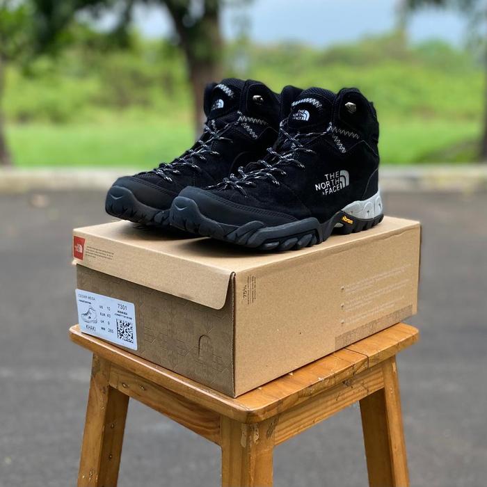 Gambar SEPATU GUNUNG TNF CEDAR MESA SEPATU OUTDOOR PRIA TERBARU SEPATU HIKING - Hitam, 40 dari Billionaire Shoes undefined Tokopedia