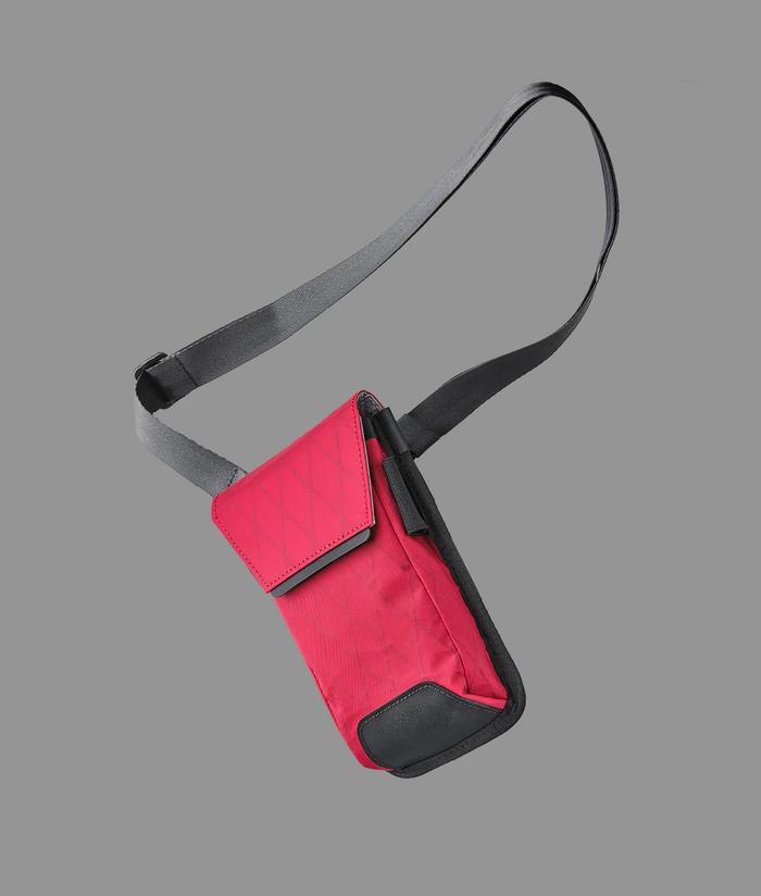 Gambar Tas Selempang Smartphone Alpaka Modular Sling Pria Pouch Organize - True Red dari JS STORE INDONESIA undefined Tokopedia