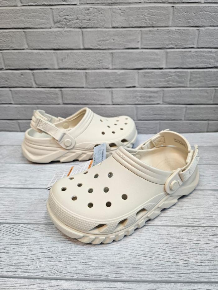 Gambar Sandal Crocs Duet Max II Clog Unisex - Putih, 40 dari sepatu skechers undefined Tokopedia