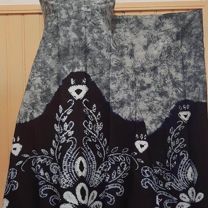Gambar Kain Batik Katun Sasirangan Banjarmasin Seragam Umroh Putih Hitam Abu - Abstrak Abu-Htm dari Gallery Yanti undefined Tokopedia