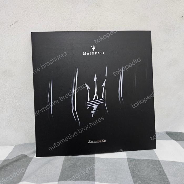 Jual brosur katalog mobil maserati levante 2019 leaflet Kota Surabaya