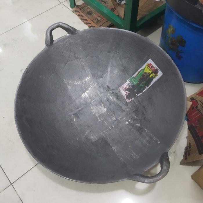 Gambar wajan besi cor tebal asli medan 20inch dari putrasunda81 undefined Tokopedia