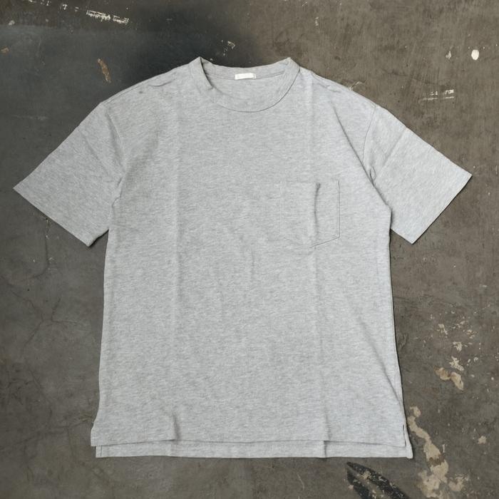 Gambar kaos uniqlo GU pocket tee size medium koleksi dari knockwood undefined Tokopedia