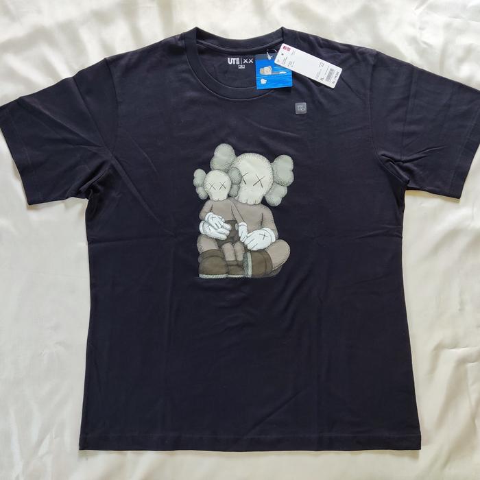 Gambar TSHIRT KAOS UNIQLO X KAWS NEW BNWT ORIGINAL 100% dari COMPASSKLATENMURAH undefined Tokopedia