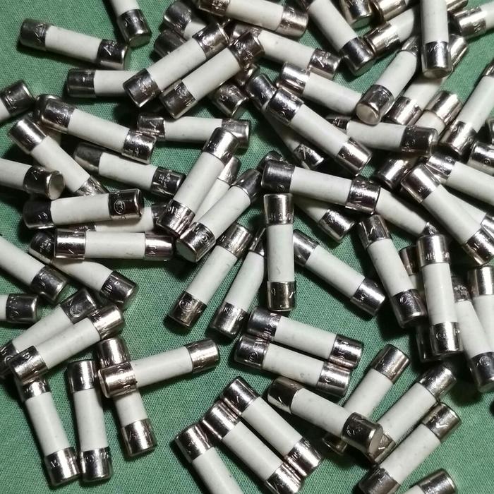 4 Fusibles Céramique Littlefuse 1,25A 250V - Rapide (fast-blow), Format 5x20 Mm - Série 216