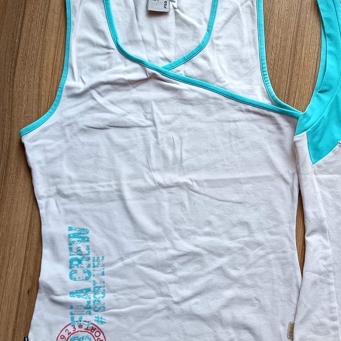 Gambar Fila Sport Kaos Putih Size L Preloved Pribadi Beberes Lemari - kiri dari Secret Closet Yuli undefined Tokopedia