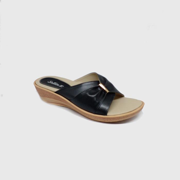 Gambar Sandal Ibu Ibu Model Tren Kekinian RH 36-40 Sandal Slide Selop Wedges - Hitam, 36 dari Alya Fashion Shop undefined Tokopedia