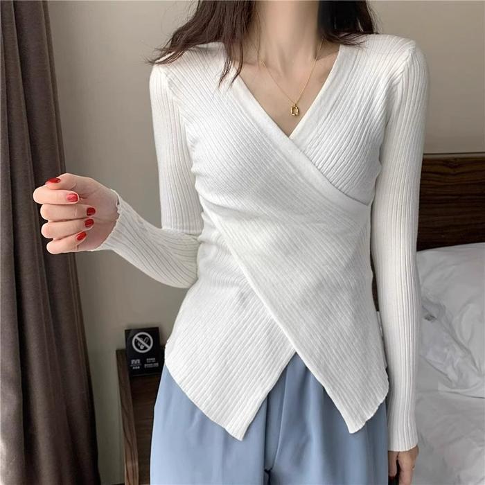 Gambar Sweater Wanita Rajut Import Gaya Korean Style Premium VV Sweater - Putih dari RED PINK undefined Tokopedia