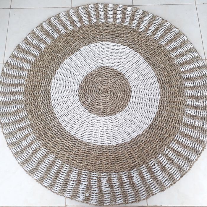 Gambar Rug Anyaman Viral Bulat Karpet Rotan Natural Mix Diamater 120cm dari Matepro.id undefined Tokopedia