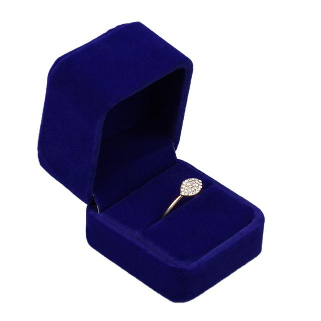 Gambar Kotak Perhiasan Beludru Warna Biru Kotak Kalung Anting Cincin Gelang - CINCIN dari XYZ Fashion Store undefined Tokopedia