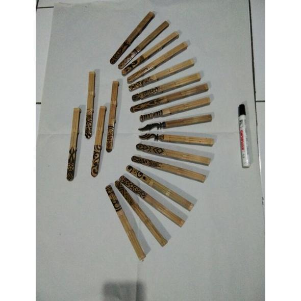 Gambar KARINDING ALAT MUSIK TRADISIONAL BAMBU KHAS JAWA BARAT BANDUNG - NATURAL, SOUVENIR dari serbaadaa0 undefined Tokopedia