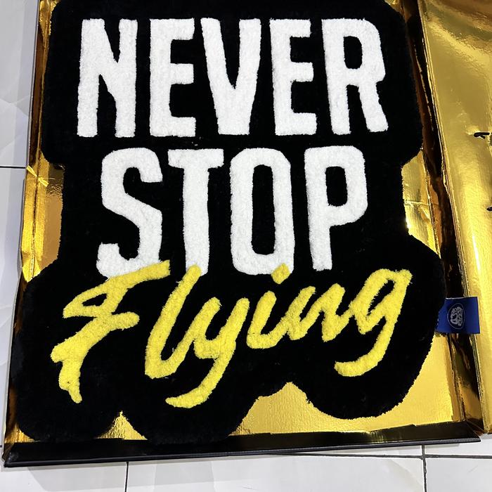 Gambar Karpet rug and co never stop flying holywings size 60 x 72 dari Beckylova12 undefined Tokopedia