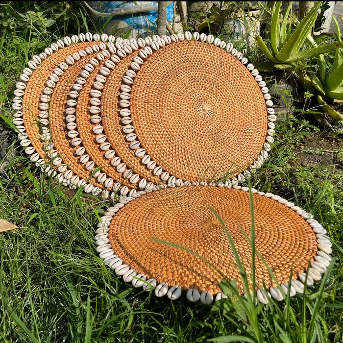 Gambar Placemat Bundar Rotan Kerang/ Brown Colour/ 30 cm dari gibran rattan undefined Tokopedia