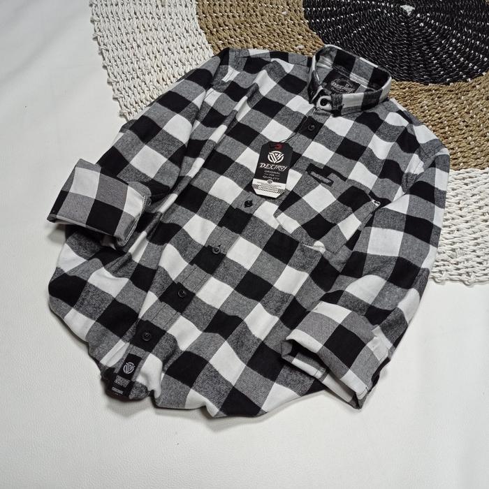 Gambar Kemeja flanel pria lengan panjang motif kotak - kotak - hitam putih, XL dari casdastore_id undefined Tokopedia