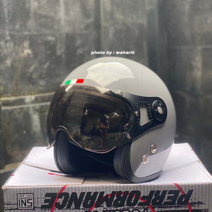 Gambar Helm Retro Vespa Sprint Modern Grey Materia + Visor Original - grey, M dari scooterhelmet x gungariwijaya undefined Tokopedia