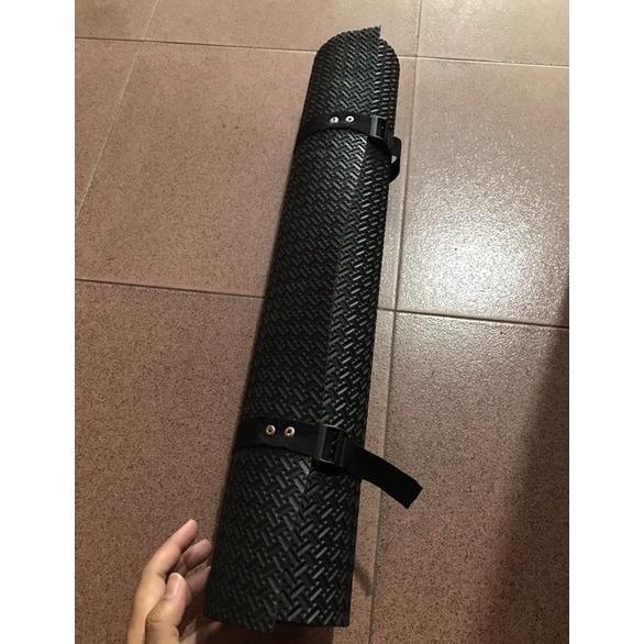 Gambar Matras Camping Outdoor 120 Cm X 60 Cm Matras Olahraga Alas Yoga Karpet - Hitam, Tebal super dari dahliantk undefined Tokopedia