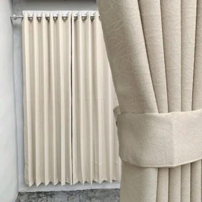 Gambar GORDEN JENDELA GORDEN PINTU MINIMALIS TERMURAH blackout - cream, L130×100cm dari rasyarambu gorden shop undefined Tokopedia