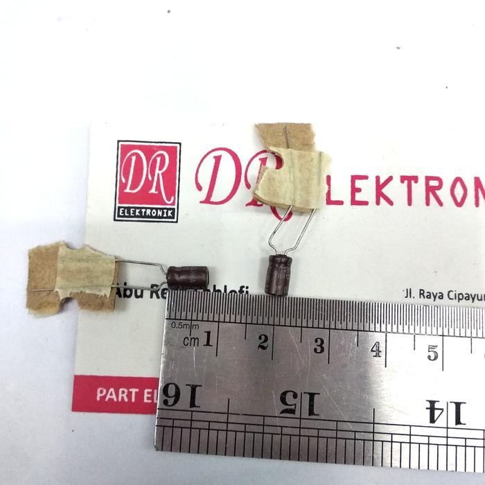 Gambar Elco Elko Capasitor Kapasitor 10uf 16 uf mikro 16v 16volt 16 volt dari DR ELEKTRONIK DEPOK undefined Tokopedia
