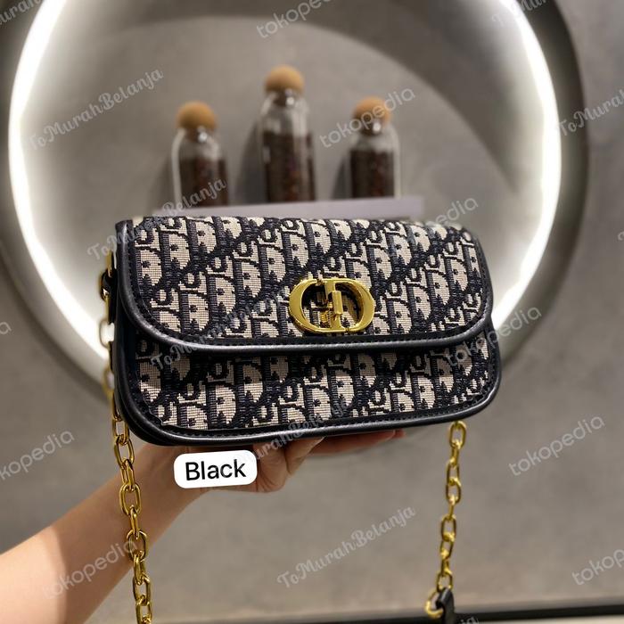 Gambar TAS IMPOR SELEMPANG WANITA POLOS DAN MOTIF - Hitam embos dari ToMurahBelanja undefined Tokopedia