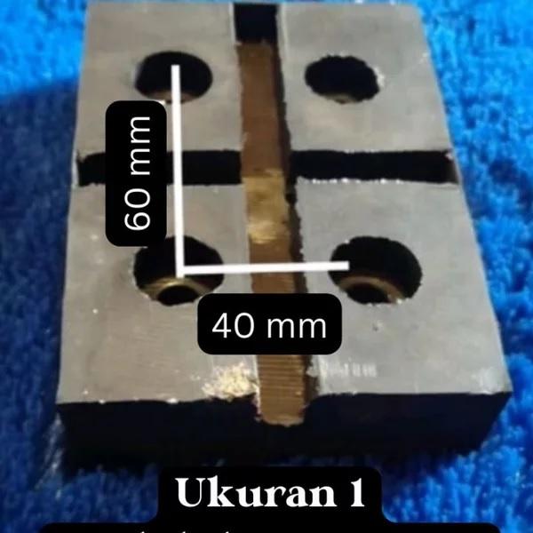 Gambar Karet Bantalan Lift Mobil Ukuran 120x85x30mm - 60X40mm dari Muns Store99 undefined Tokopedia
