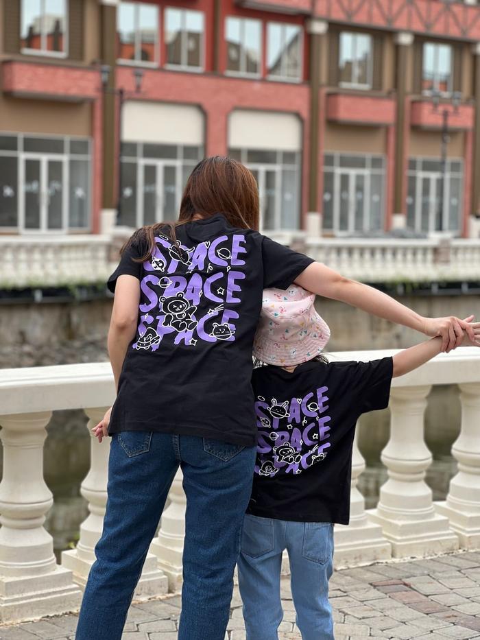 Gambar KAOS LCC COTTON COUPLE FAMILY KAOS LUCU MURAH BEAR BLACK - SPACE HITAM, ANAK L dari Kaoslcc.jkt undefined Tokopedia