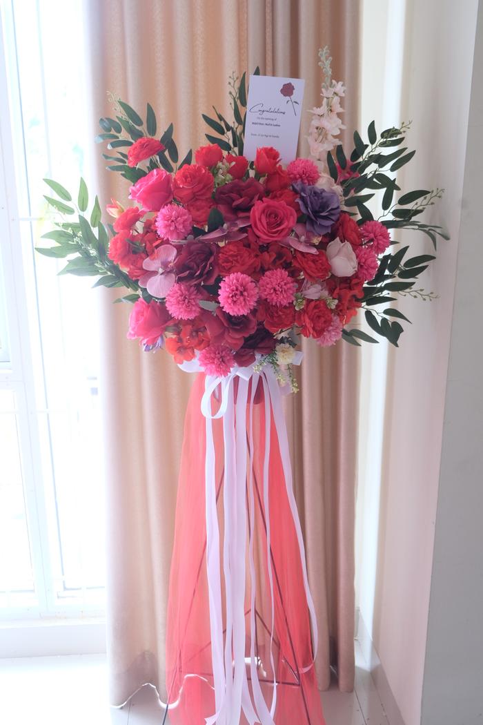 Gambar Standing Flowers Artificial Untuk Hadiah Opening Store Wedding dari Lunette Flower and Gift undefined Tokopedia