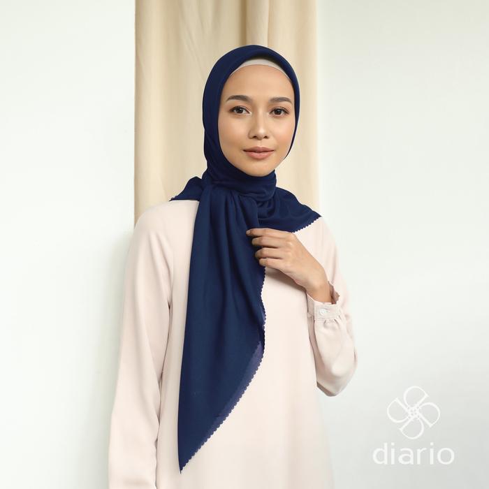 Gambar Hijab Wanita Sahara LC Plain Scarf Voal Diario - Crown Blue LC dari Diario undefined Tokopedia