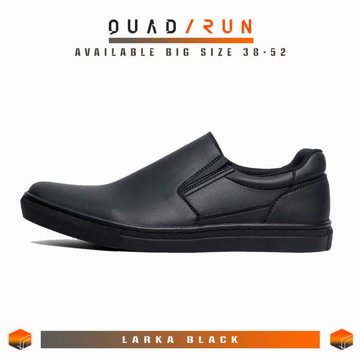 Gambar QuadRun Sepatu Pria Larka Series Slip On Hitam Coklat Navy Polos Ukuran Besar 39-52 Flat Shoes Anti Slip Comfortable Faux Leather Premium - Black - Black, 51 dari QUADRUN Official undefined Tokopedia