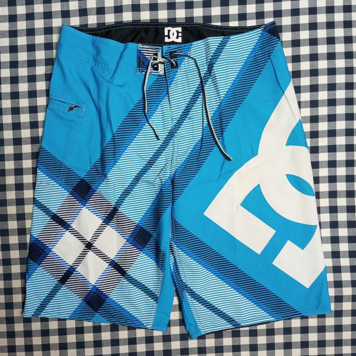 Gambar Boardshort / celana pendek surfing DC original size 32 dari Effendi vintage undefined Tokopedia