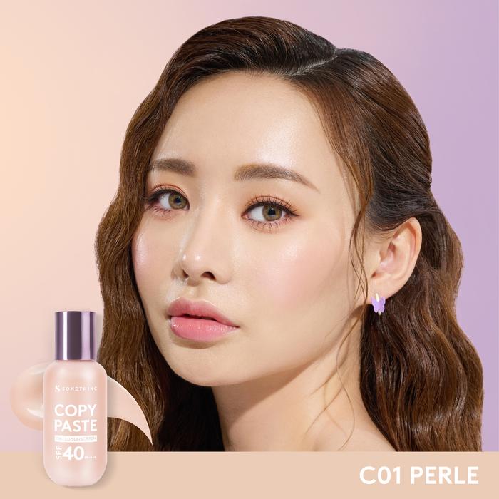 Gambar SOMETHINC Copy Paste Tinted Sunscreen SPF 40 PA++++ - Skin Tint Ringan Dengan Finish Dewy | Meratakan Warna Kulit Serta Melindungi Wajah Dari UVA & UVB, Mengandung skincare dan Tahan Lama - C01 Perle dari Somethinc undefined Tokopedia