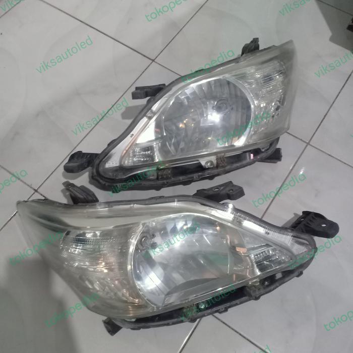 Gambar head lamp lampu depan Innova barong 2012 2013 original dari viksautoled undefined Tokopedia
