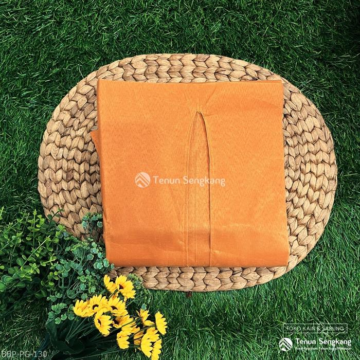 Gambar Baju Bodo Adat Bugis Makassar Polos Original Lengan Panjang BBP-PG - Jingga Kecoklat dari Tenun Sengkang undefined Tokopedia